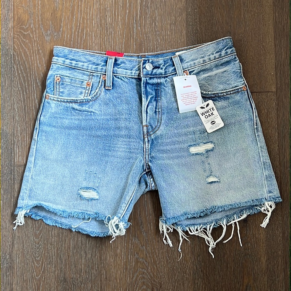 Levi’s 501 ct short - size 26 - Brand new with tags never worn.